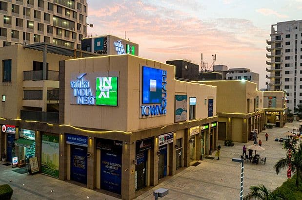 Vatika Town Square